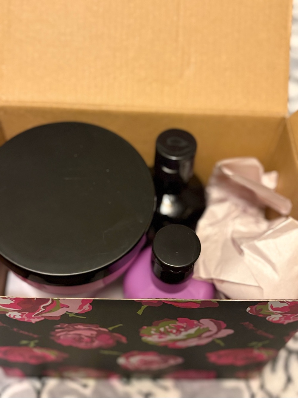 Betsey Johnson Fresh Peony Gift Set Body Wash/Lotion/Butter/Scrub Jojoba New - Picture 6 of 8